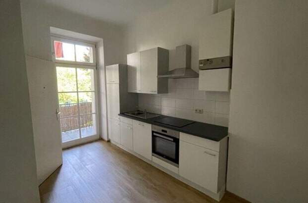 Altbauwohnung mit Balkon mieten in 8010 Graz (Bild 1)