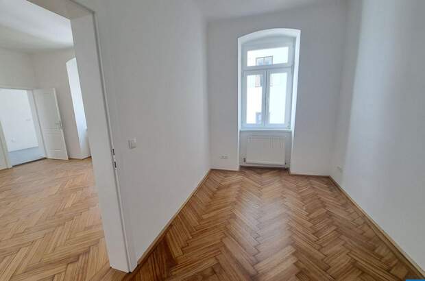 Altbauwohnung mit Balkon kaufen in 1020 Wien