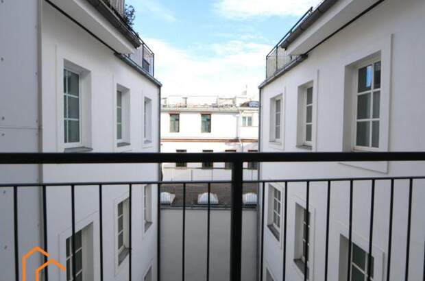 Altbauwohnung mit Balkon kaufen in 1070 Wien 7. (Bild 1)