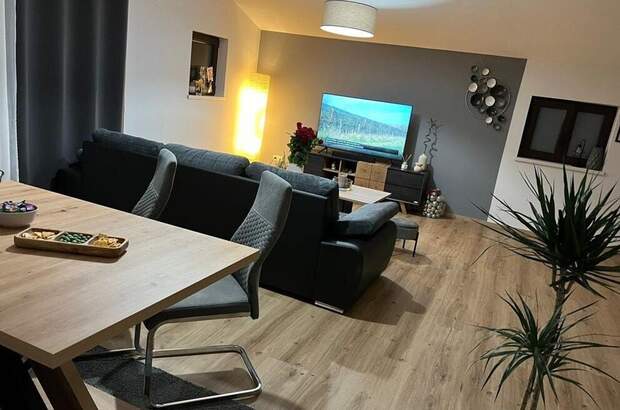 Altbauwohnung mit Balkon kaufen in 6130 Schwaz