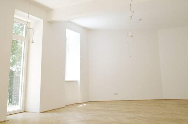 Altbauwohnung mit Balkon kaufen in 1150 Wien (Bild 1)