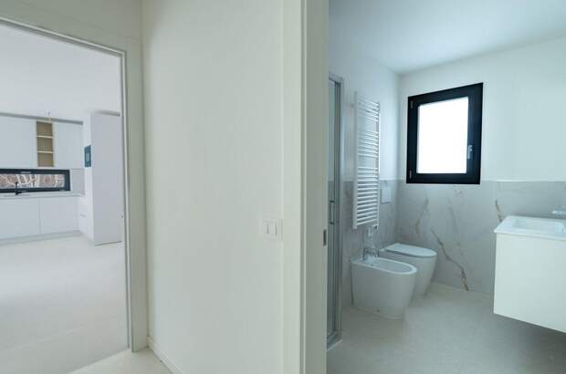 Wohnung mit Balkon kaufen in 33054 Lignano Sabbiadoro (Bild 4)
