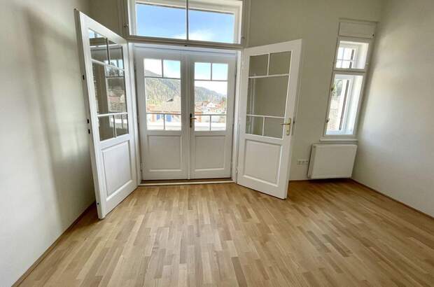Altbauwohnung mit Balkon mieten in 8680 Mürzzuschlag (Bild 2)