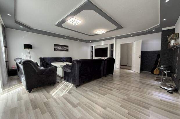 Mehrfamilienhaus kaufen in 4844 Regau (Bild 2)