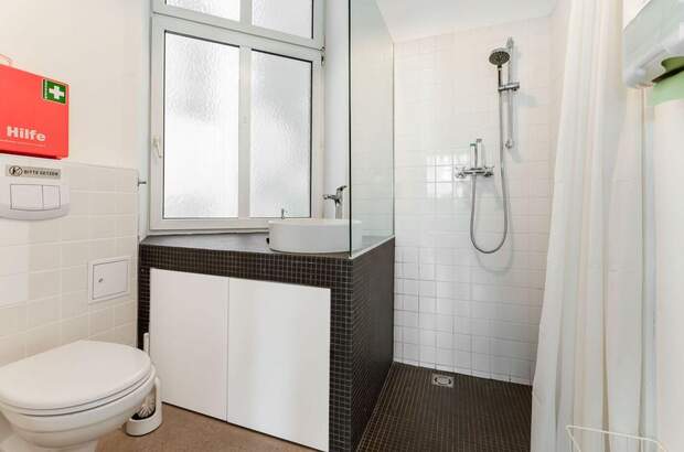 Altbauwohnung mit Balkon kaufen in 1070 Wien (Bild 4)