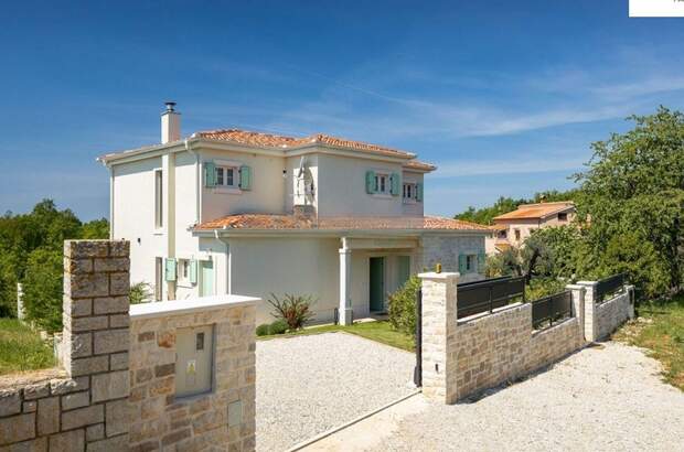 Haus kaufen in 52440 Porec (Bild 2)