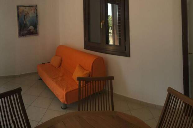 Wohnung mit Balkon kaufen in 73020 Uggiano la Chiesa (Bild 4)