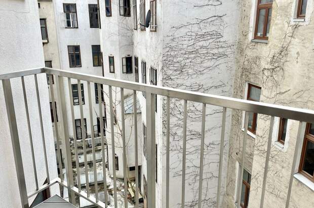 Altbauwohnung mit Balkon kaufen in 1150 Wien (Bild 5)