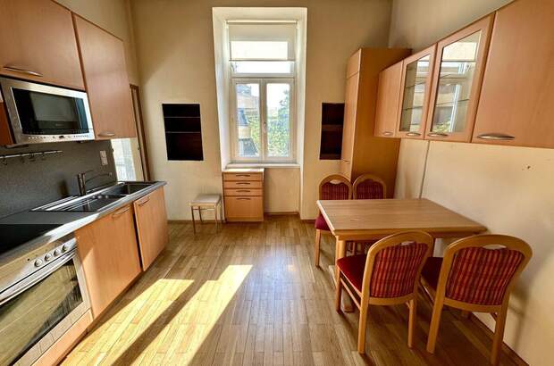 Altbauwohnung kaufen in 8020 Graz (Bild 2)