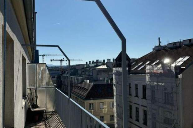 Altbauwohnung mit Balkon mieten in 1130 Wien (Bild 5)