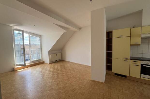 Altbauwohnung mit Balkon mieten in 8010 Graz (Bild 3)