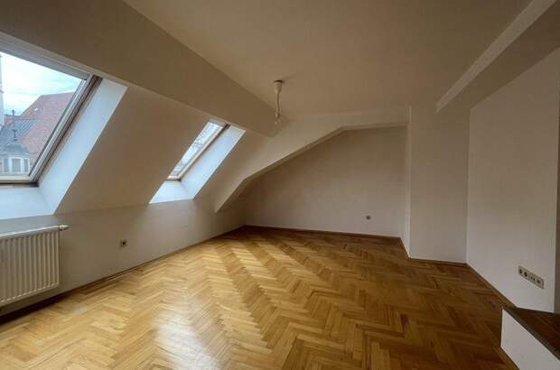 Altbauwohnung mit Balkon mieten in 8020 Graz (Bild 1)