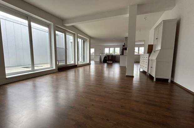 Wohnung mit Balkon kaufen in 4860 Lenzing (Bild 1)