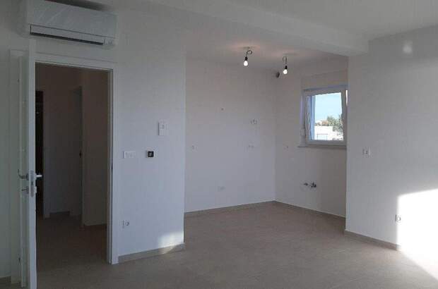 Wohnung mit Balkon kaufen in 53291 Novalja (Bild 3)