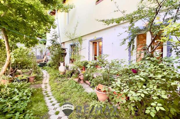 Mehrfamilienhaus kaufen in 2410 Hainburg (Bild 1)