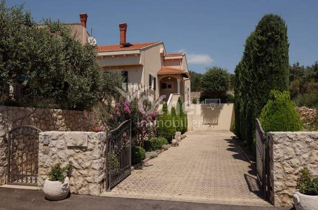 Haus kaufen in 23000 Kožino (Bild 5)