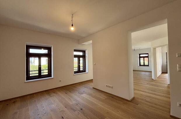 Wohnung mit Balkon kaufen in 83395 Freilassing (Bild 2)