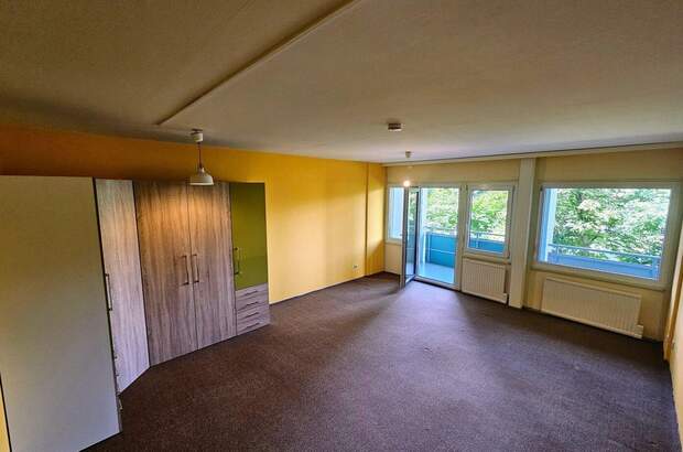 Altbauwohnung mit Balkon kaufen in 9500 Villach (Bild 1)
