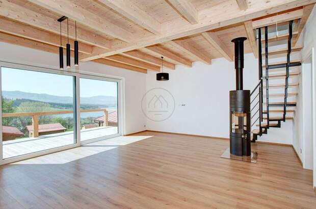 Haus mit Garten kaufen in 38226 Horní Planá (Bild 3)