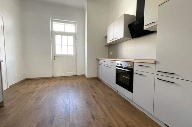 Altbauwohnung mit Balkon kaufen in 8010 Graz (Bild 1)