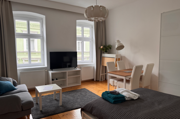 Altbauwohnung mieten in 1150 Wien (Bild 1)