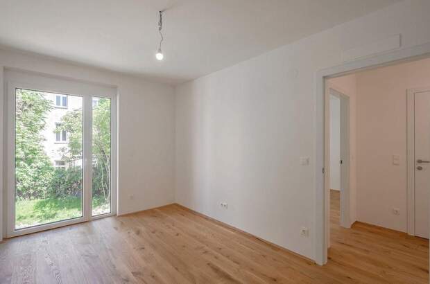 Altbauwohnung mit Balkon kaufen in 1050 Wien (Bild 2)