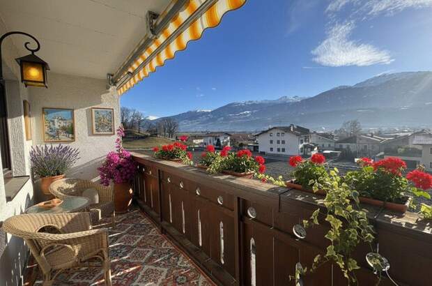 Altbauwohnung mit Balkon kaufen in 6065 Thaur (Bild 2)