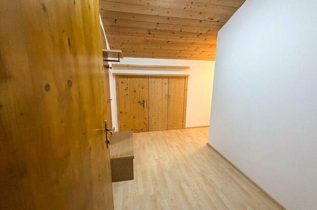 Altbauwohnung mit Balkon kaufen in 6094 Axams (Bild 4)
