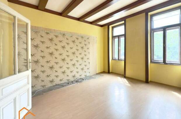 Altbauwohnung kaufen in 1140 Wien 14. (Bild 1)