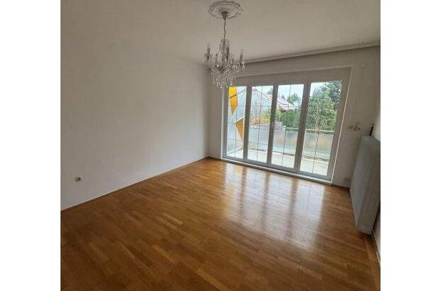 Haus kaufen in 2540 Bad Vöslau (Bild 2)