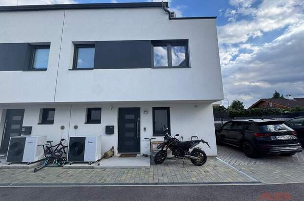 Mehrfamilienhaus kaufen in 2603 Felixdorf (Bild 1)