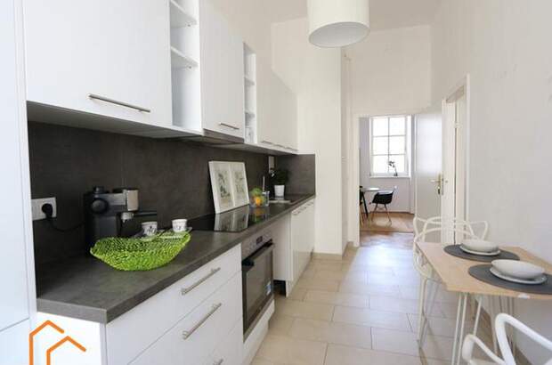 Altbauwohnung mit Balkon kaufen in 1070 Wien 7. (Bild 1)