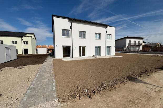 Haus in 4800 Attnang (Bild 1)