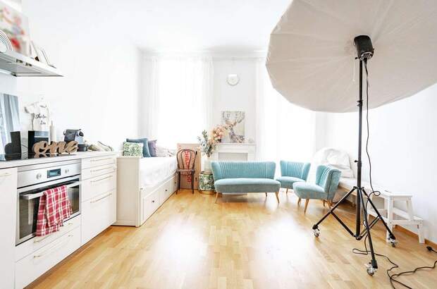 Altbauwohnung mit Balkon kaufen in 1140 Wien (Bild 2)