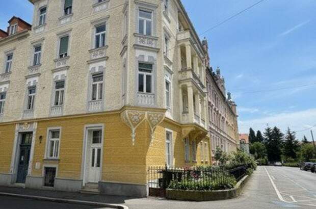 Altbauwohnung mit Balkon mieten in 8010 Graz (Bild 1)