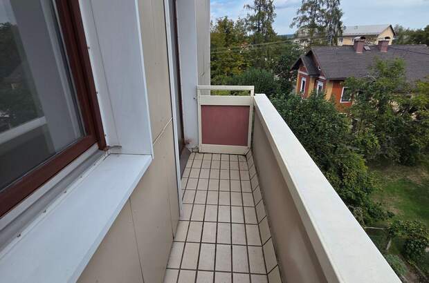 Altbauwohnung mit Balkon kaufen in 5280 Braunau (Bild 2)