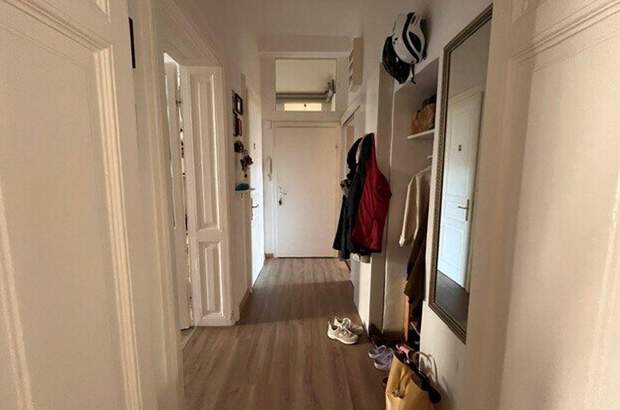 Altbauwohnung mit Balkon mieten in 8010 Graz (Bild 2)