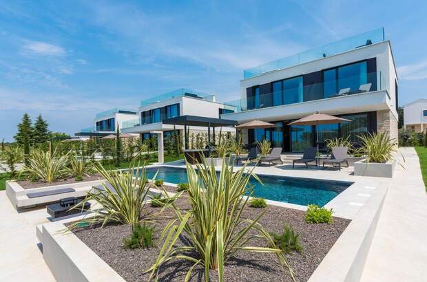 Haus mit Garten kaufen in 52466 Porec (Bild 5)