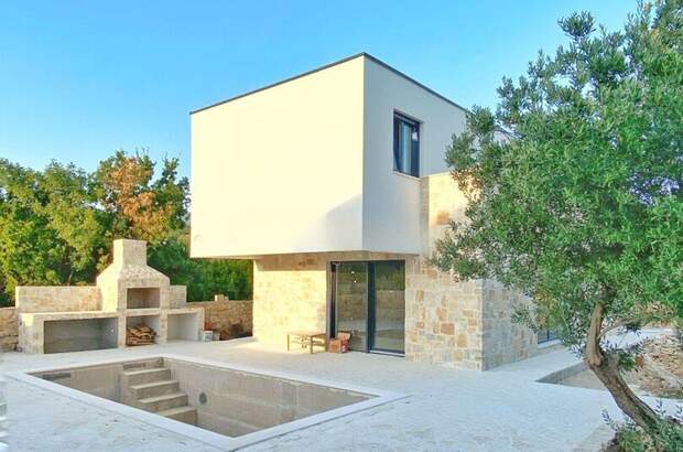 Haus kaufen in 23000 Zadar (Bild 2)