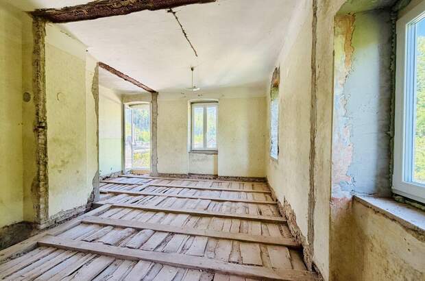 Altbauwohnung mit Balkon kaufen in 8990 Bad Aussee (Bild 2)