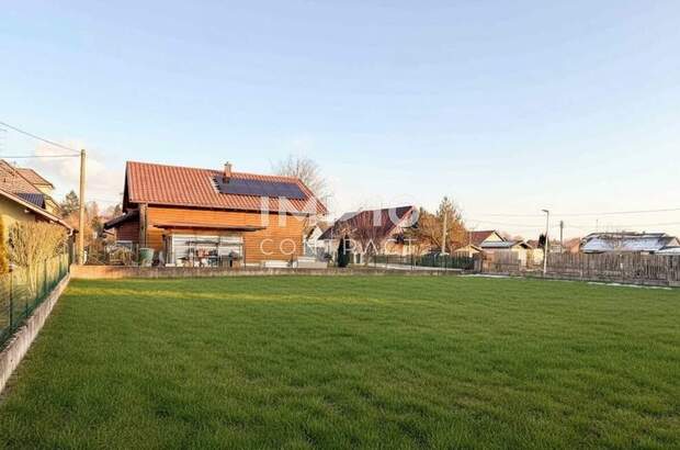 Grundstück kaufen in 5230 Mattighofen