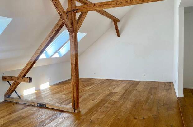 Altbauwohnung mit Balkon kaufen in 1180 Wien (Bild 2)