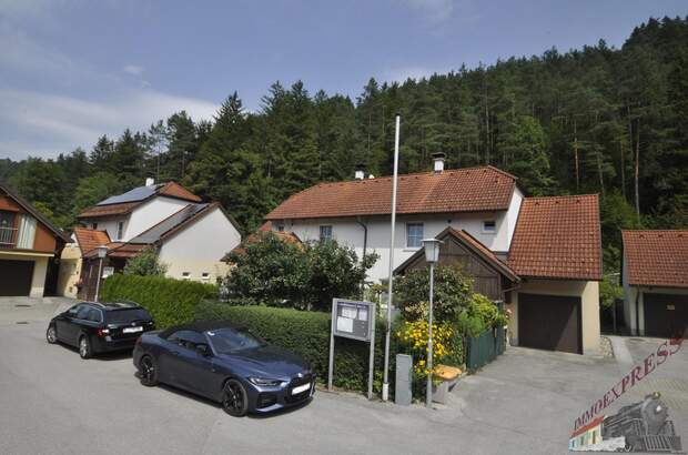 Mehrfamilienhaus kaufen in 3192 Hohenberg (Bild 1)