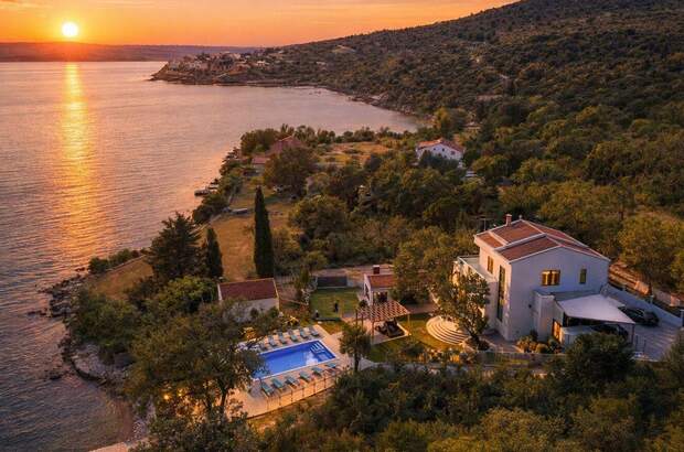 Haus mit Garten kaufen in 23242 Posedarje (Bild 1)