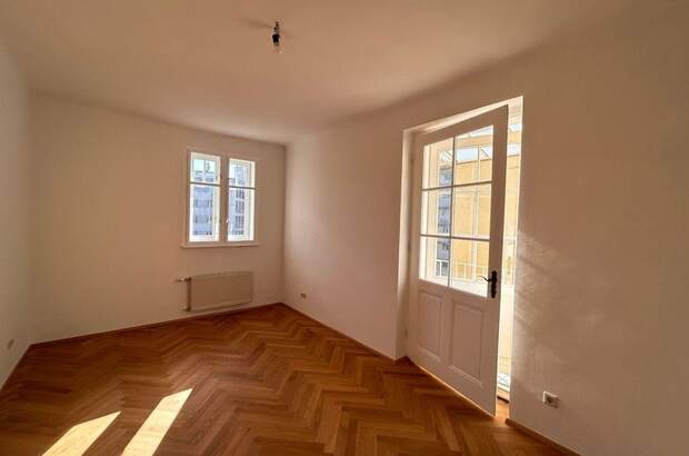 Altbauwohnung mit Balkon kaufen in 8010 Graz (Bild 2)
