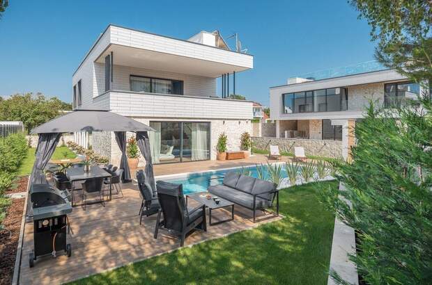 Haus kaufen in 52440 Porec (Bild 4)