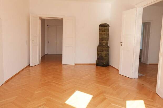 Altbauwohnung mit Balkon mieten in 2540 Bad Vöslau (Bild 2)