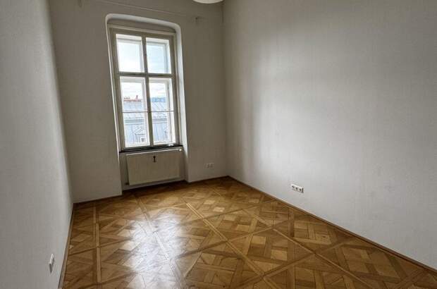 Altbauwohnung mit Balkon mieten in 8010 Graz (Bild 2)