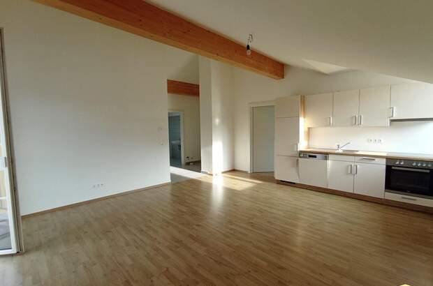 Altbauwohnung mit Balkon mieten in 2565 Weissenbach (Bild 5)