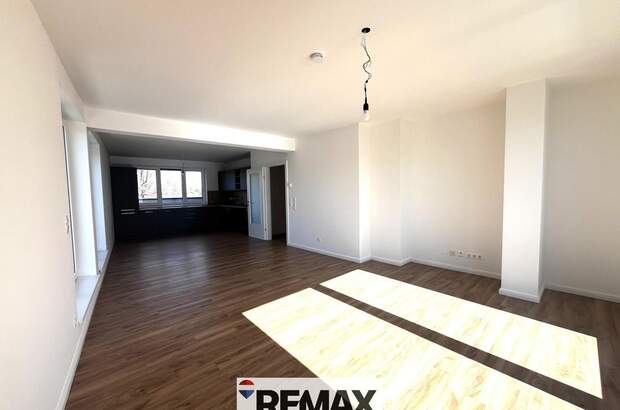 Terrassenwohnung kaufen in 2700 Wr. Neustadt (Bild 1)